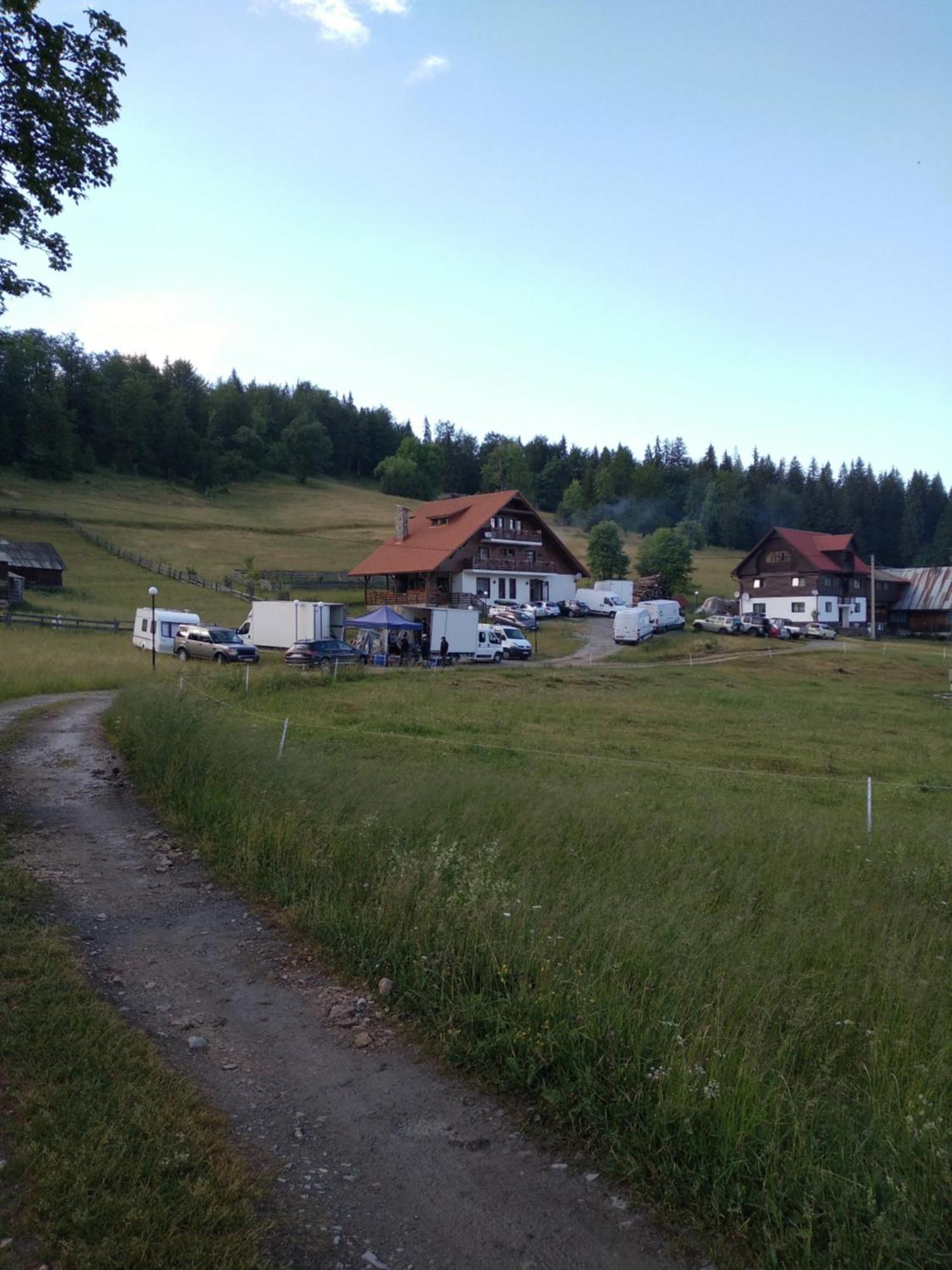 Pensiunea Scarisoara Ghetari Zewnętrze zdjęcie
